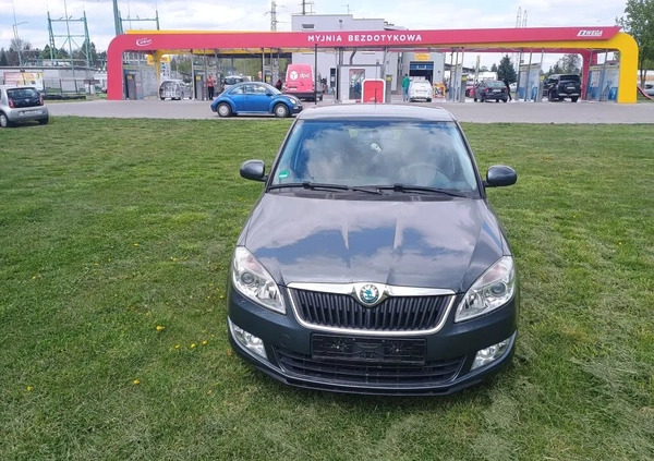 Skoda Fabia cena 17200 przebieg: 131000, rok produkcji 2012 z Częstochowa małe 67